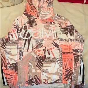 NEW WOMAN CALVIN KLIEN GYM SWEATER !